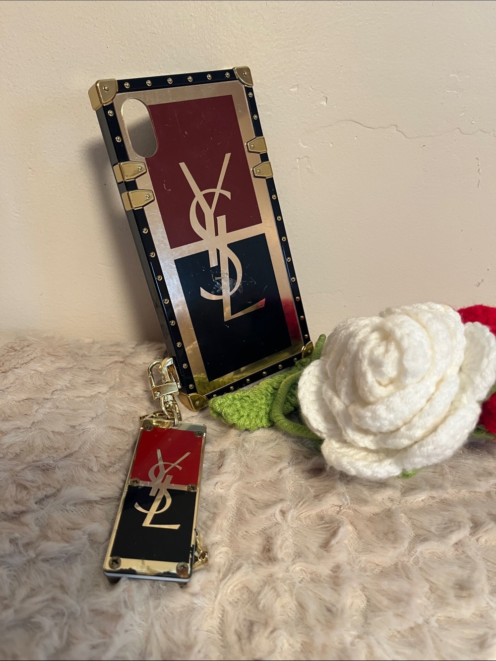 Trunk Phone Case with Matching Charm